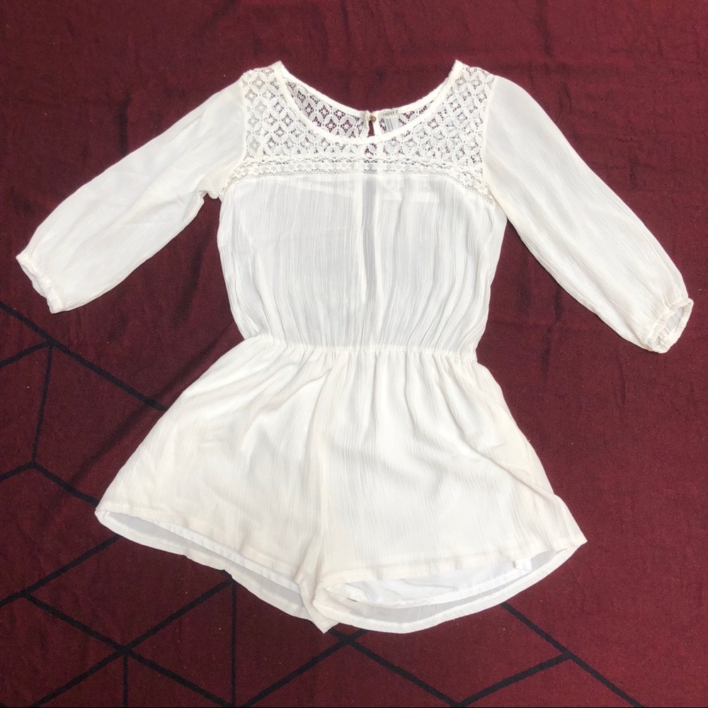 White Lace 3/4 Sleeve Romper